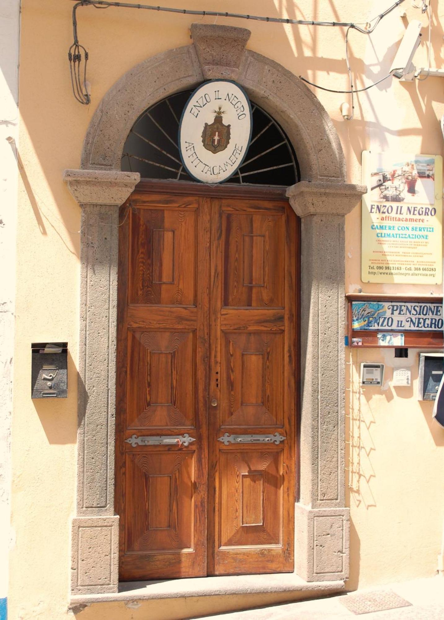 Enzoilnegro Home Lipari  Exterior foto