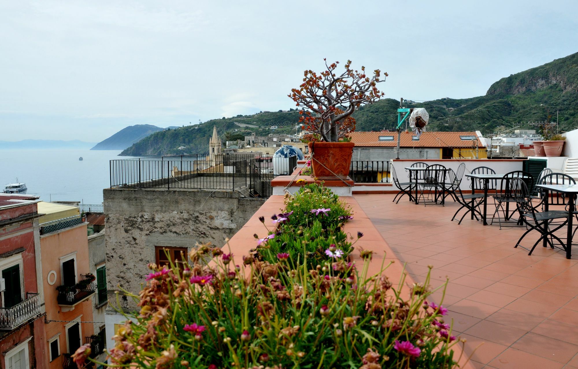 Enzoilnegro Home Lipari  Exterior foto