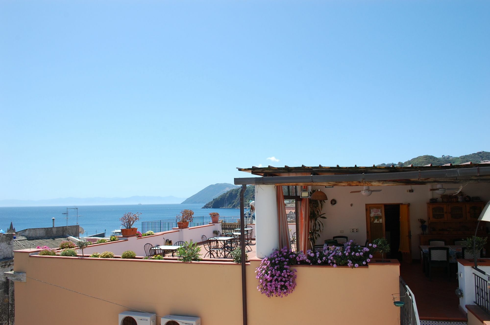 Enzoilnegro Home Lipari  Exterior foto